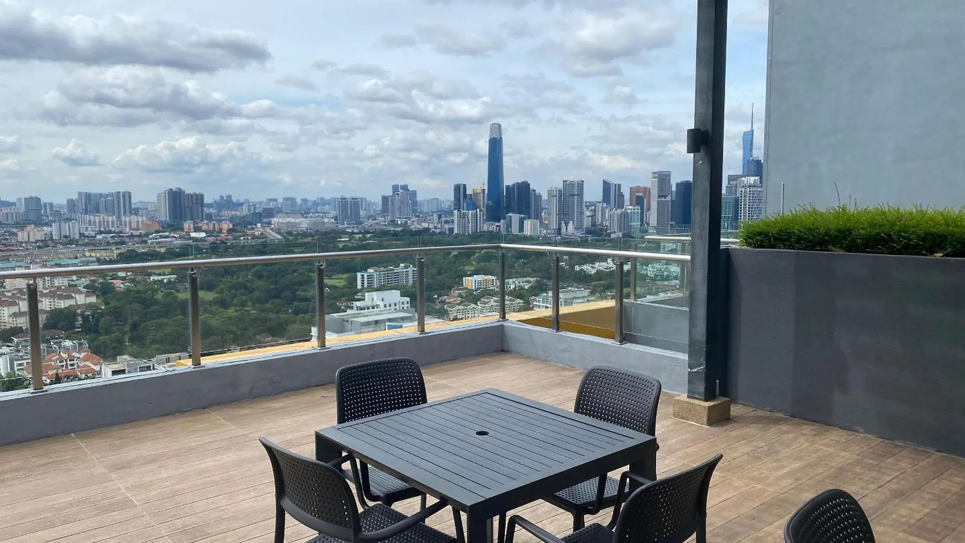 Neu Suites Kuala Lumpur 0*,